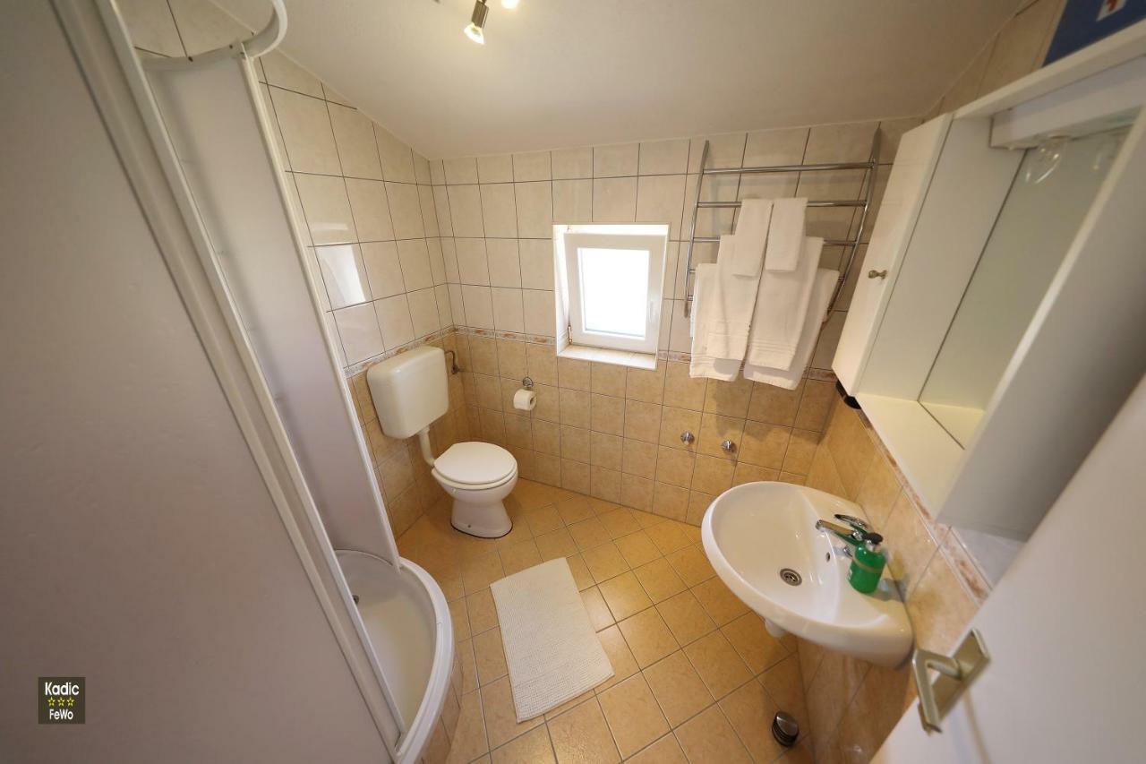 Apartment Josip Vir Ngoại thất bức ảnh